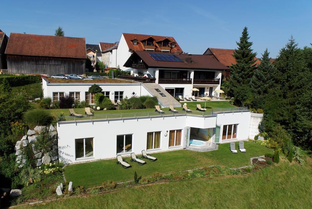 Zedernhof Gesundheits-&Wellnesshotel Stamsried Exterior foto