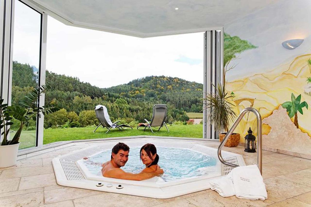 Zedernhof Gesundheits-&Wellnesshotel Stamsried Exterior foto